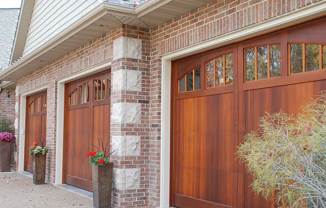 garage doors cedar rapids